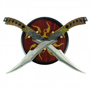 9" Dual Daggers With Wooden Wall Plaque 